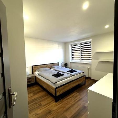 Modern Apartment In City Centre Банска-Бистрица Экстерьер фото